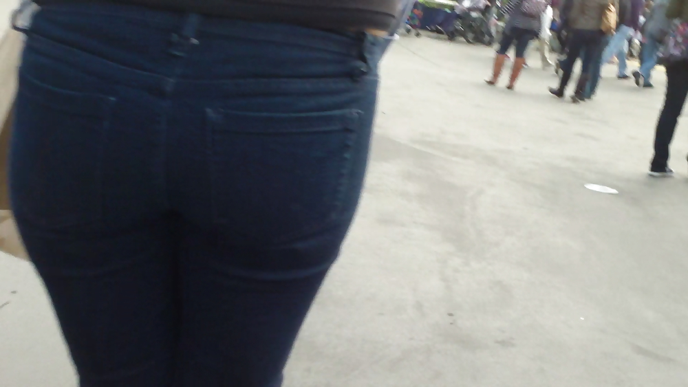 Teen butts & ass in jeans up close in public #8533096