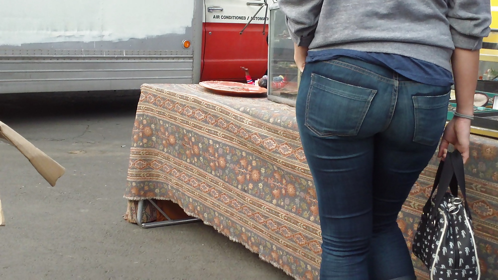 Teen butts & ass in jeans up close in public #8533130
