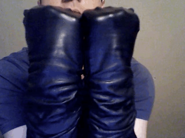 手袋の目撃情報
 #7504916