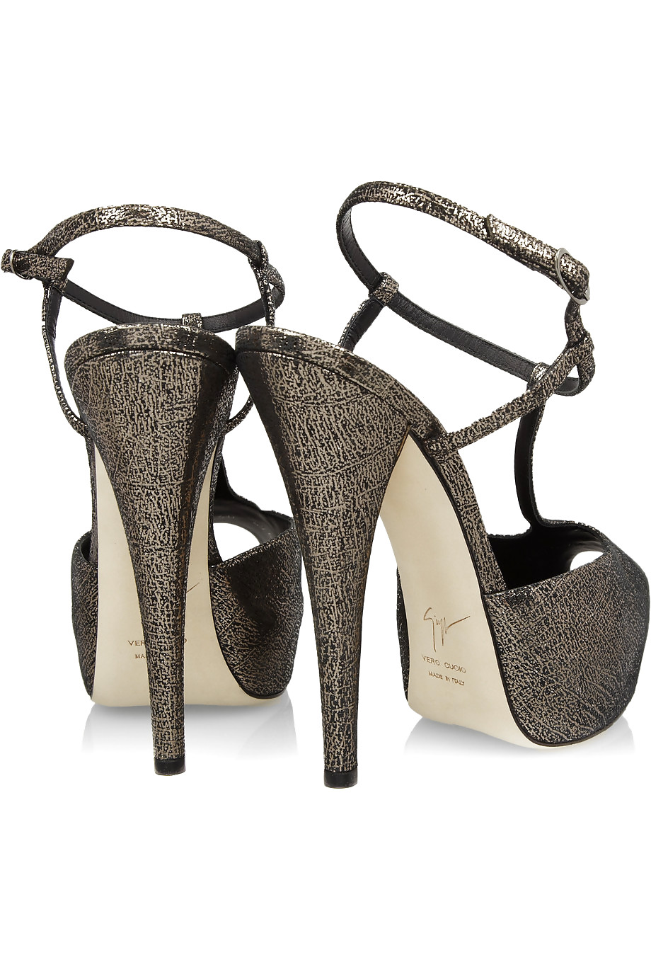 Some sneakers  #9634576