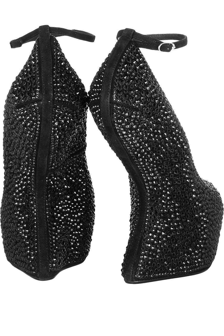 Some sneakers  #9634630