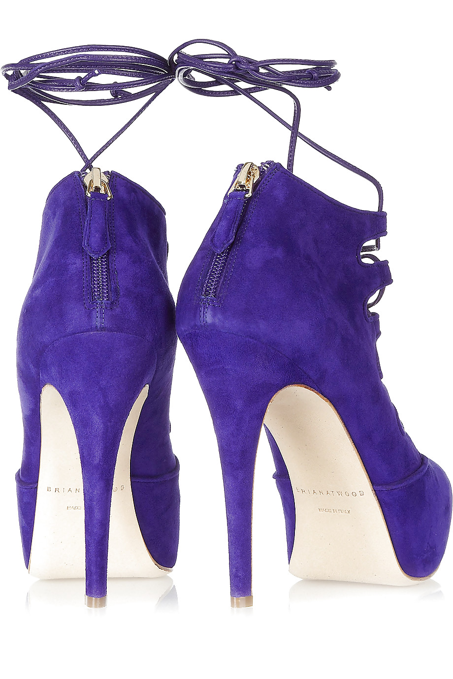 Some sneakers  #9634767