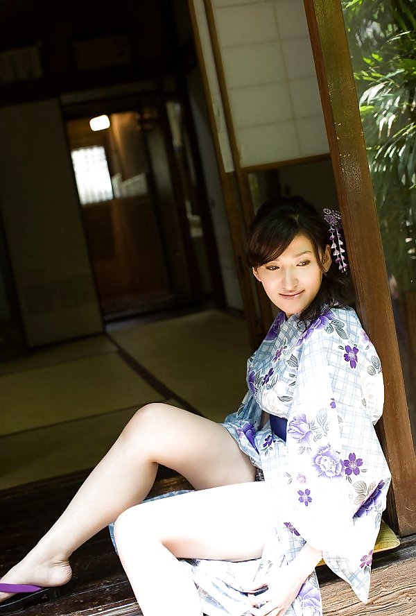 Eine Schöne Traditionelle Japanische Babe! #1043323