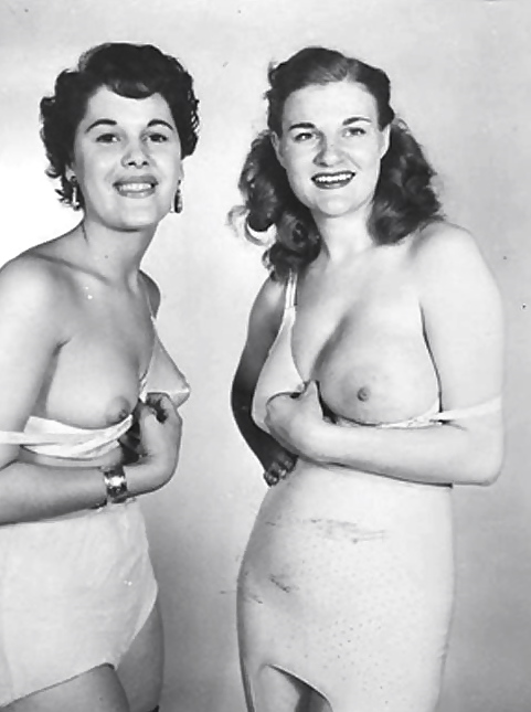 KEY - Vintage 15 Women Posing   Having Fun #2 #18196312