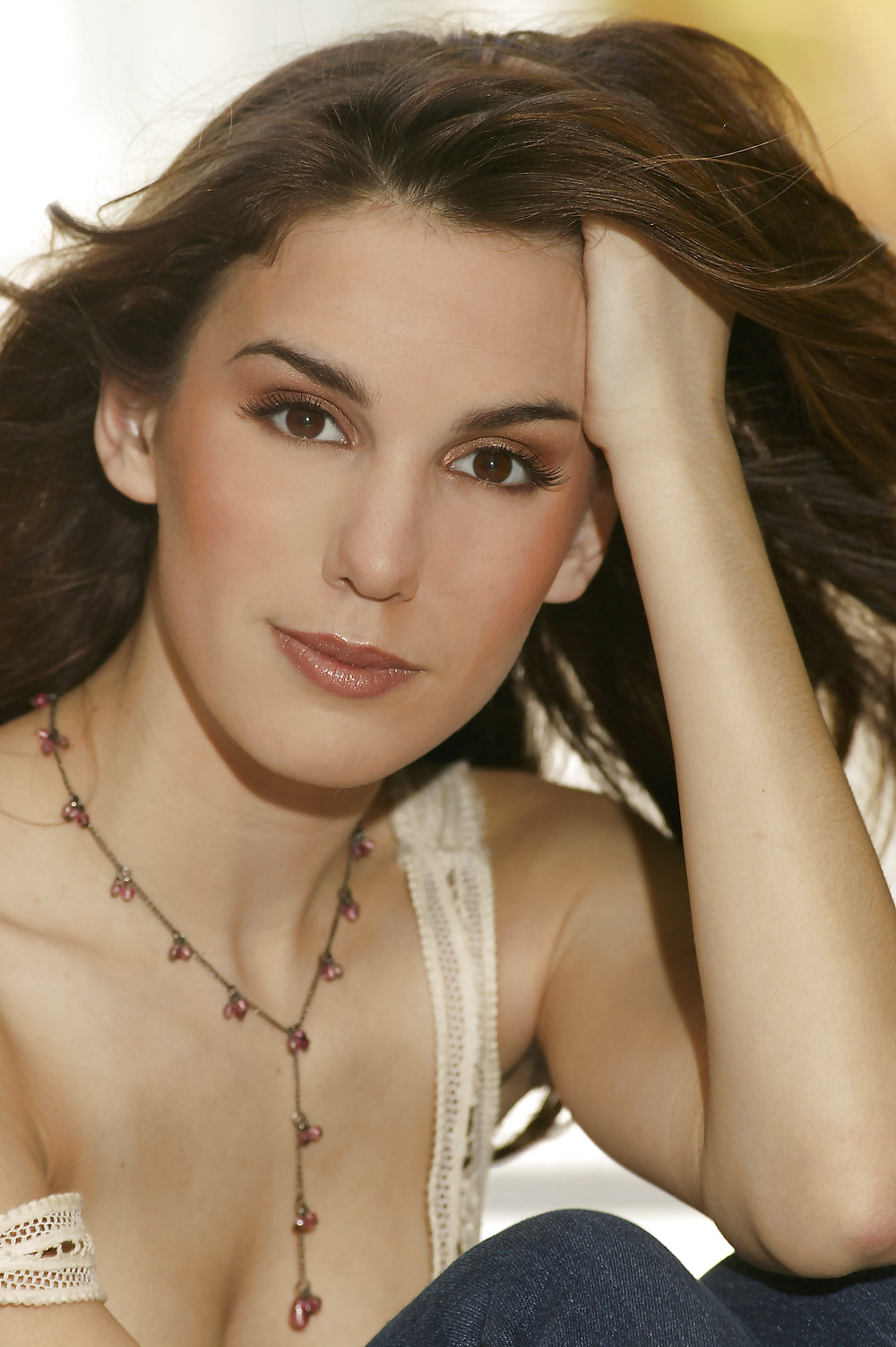 Cibles Cum Celeb: Christy Carlson Romano #15885740