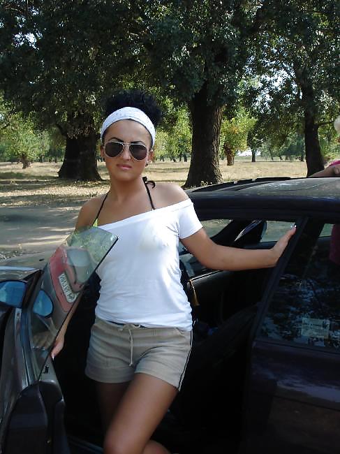 ルーマニアの女の子 11
 #19417304