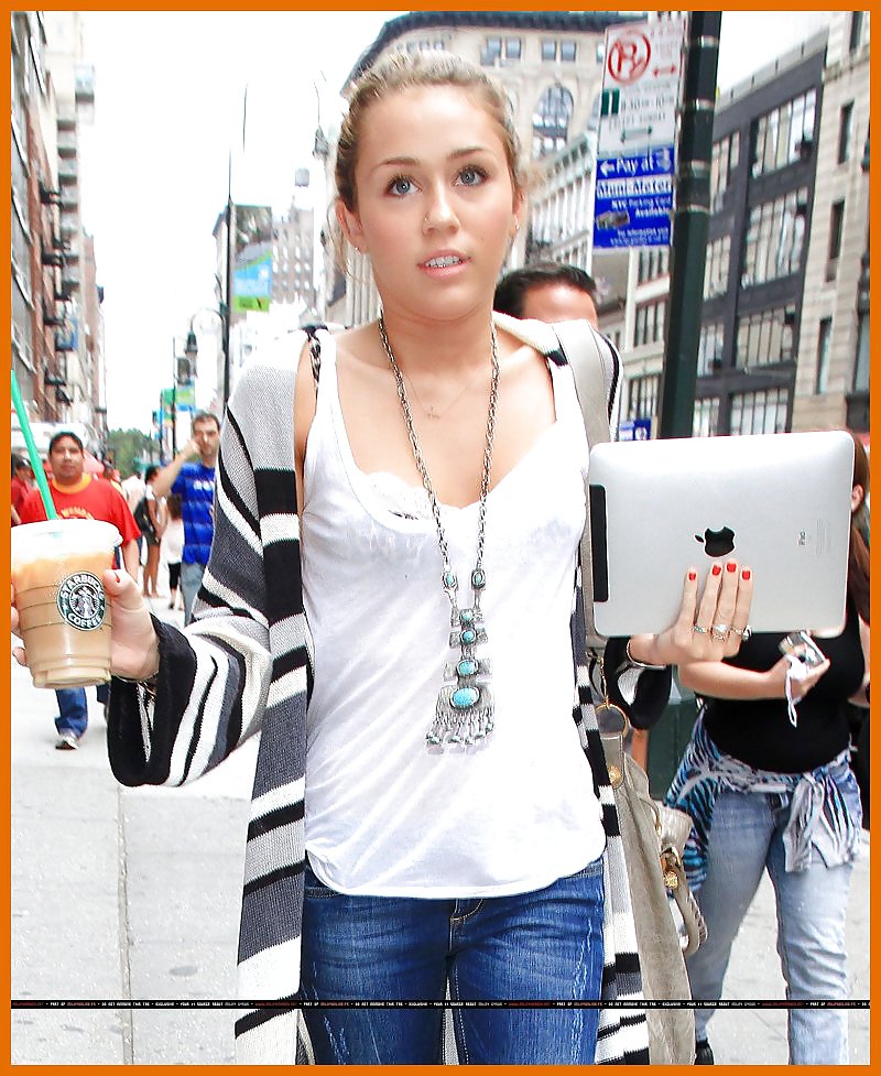 Miss cyrus
 #5443778