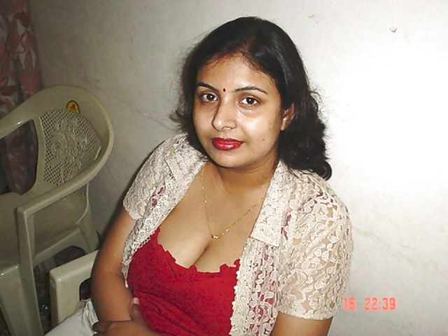 Cum All Over Your Indian Aunty - She Might Like It #20174369