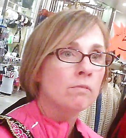 セクシーなブロンドの女性
 #17925718