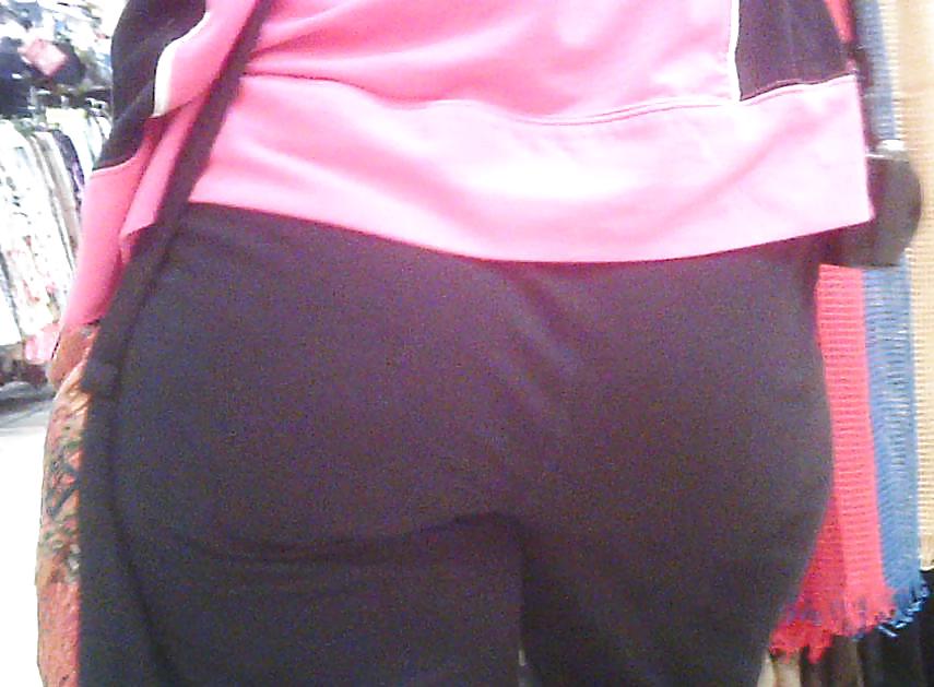 セクシーなブロンドの女性
 #17925793