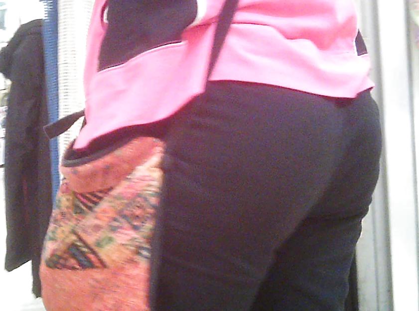 セクシーなブロンドの女性
 #17925806