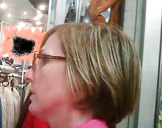 セクシーなブロンドの女性
 #17925818