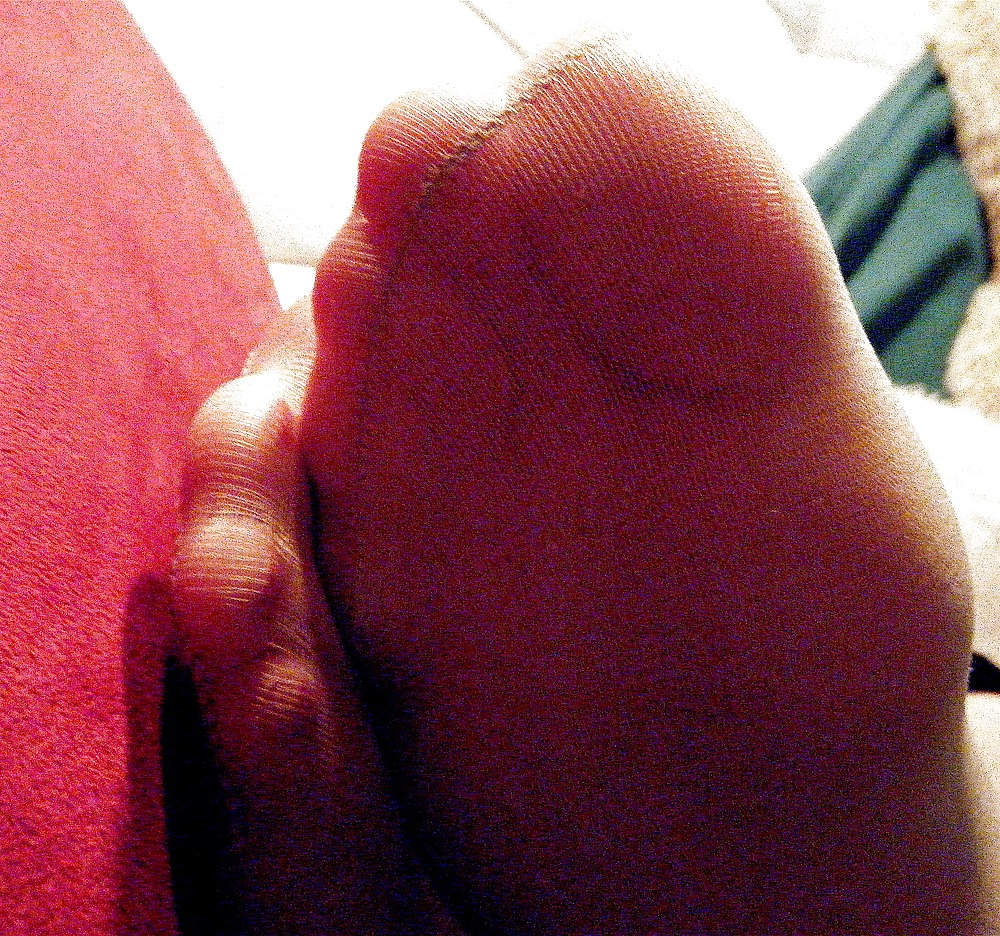 Nuovi scatti candidi delle dita dei piedi di mia moglie con il tubo
 #1710549