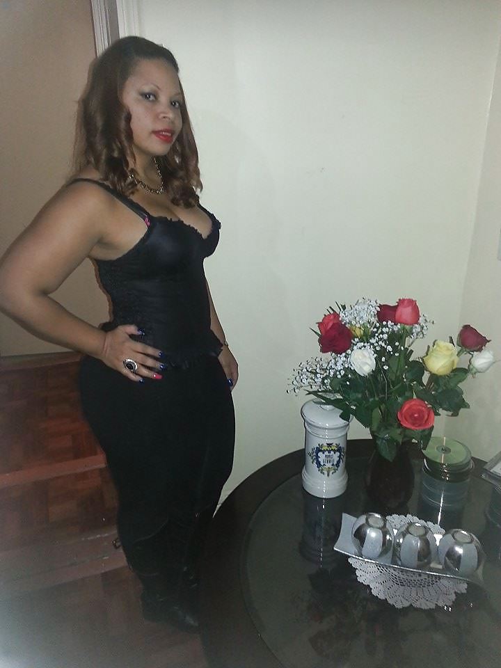Big Sexy Dominikanische Mama #22797442