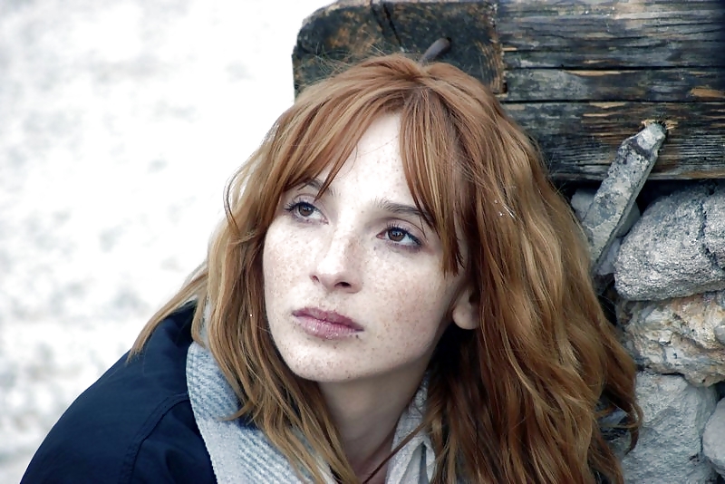 Eva Vica Kerekes  #9389751