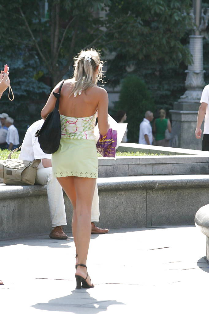 Mini Skirt Babes in Public #9544775