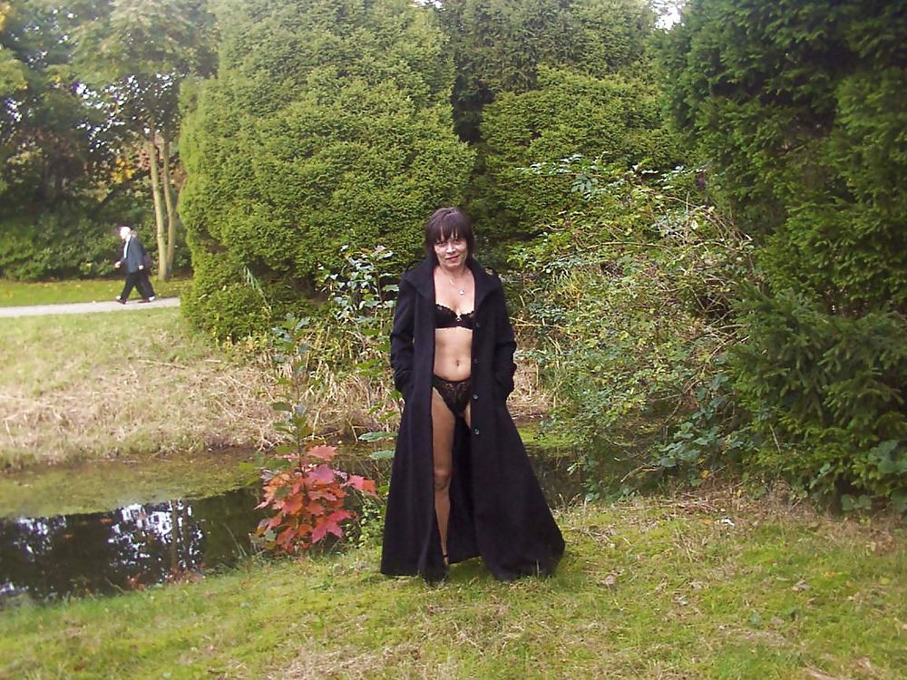 Auf dem friedhof
 #3289270