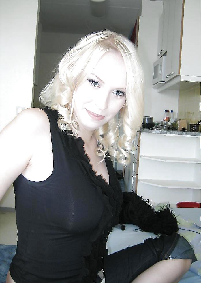 Blondes are better #3561252