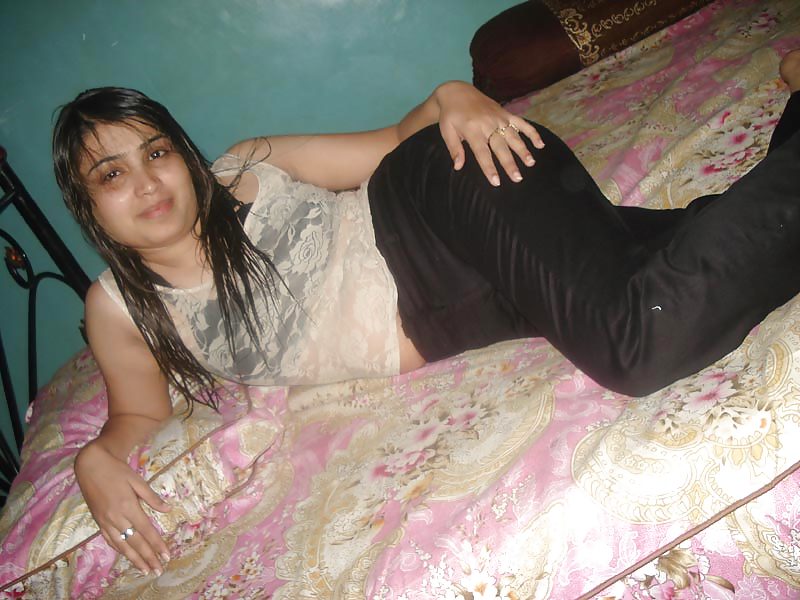 Pakistani sexy ladies 5
 #14870816