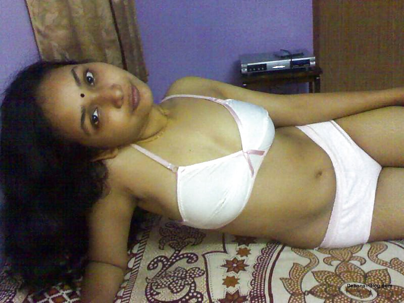 Indian teen nude 17 #3875723