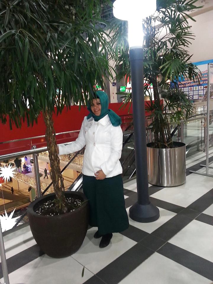 Hijab Arab Turc, Turban Portant Renouvellement Est éteint #16115761