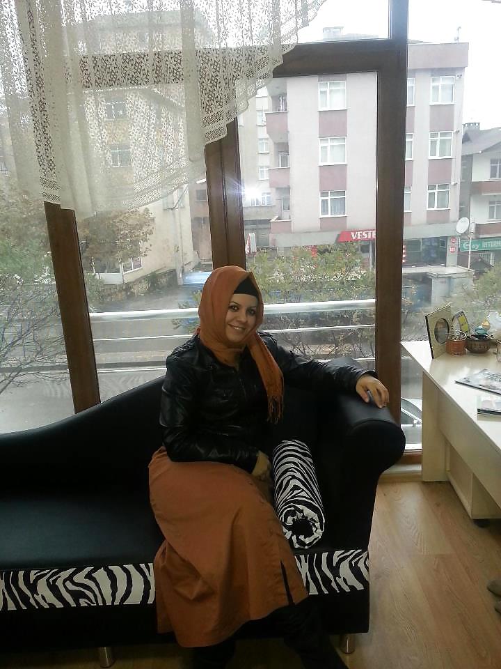 Hijab Arab Turc, Turban Portant Renouvellement Est éteint #16115840