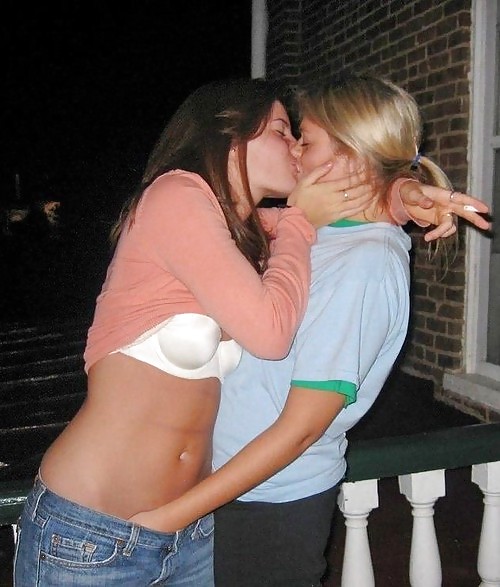 Sapphic Spit Swapping #10893855