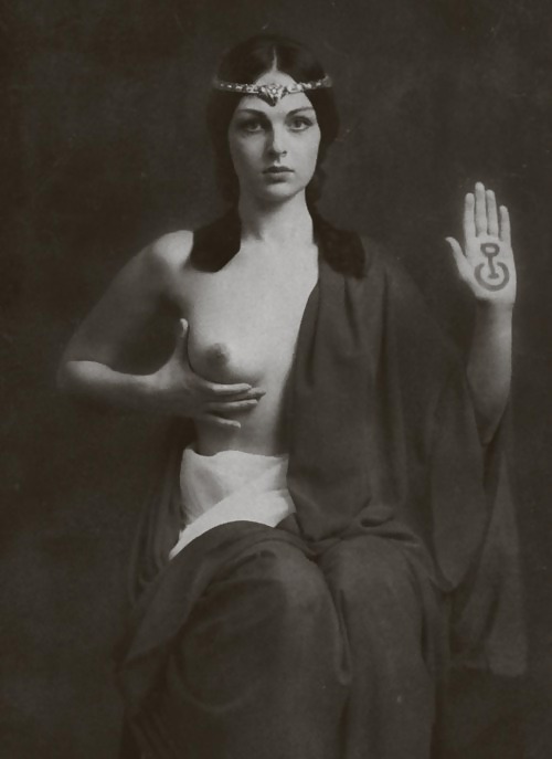 Rituales sexuales
 #7309713