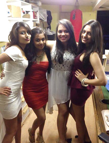 Indiano desi nri paki sri lankan
 #22113868