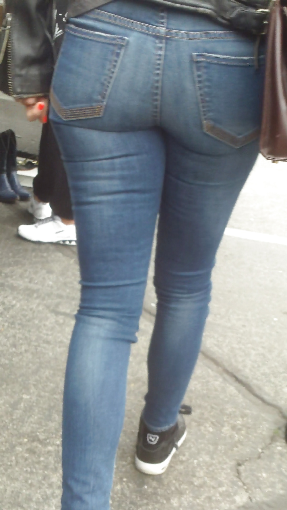 Populäre Jugendlich Mädchen Stummel & Arsch In Jeans #21497324