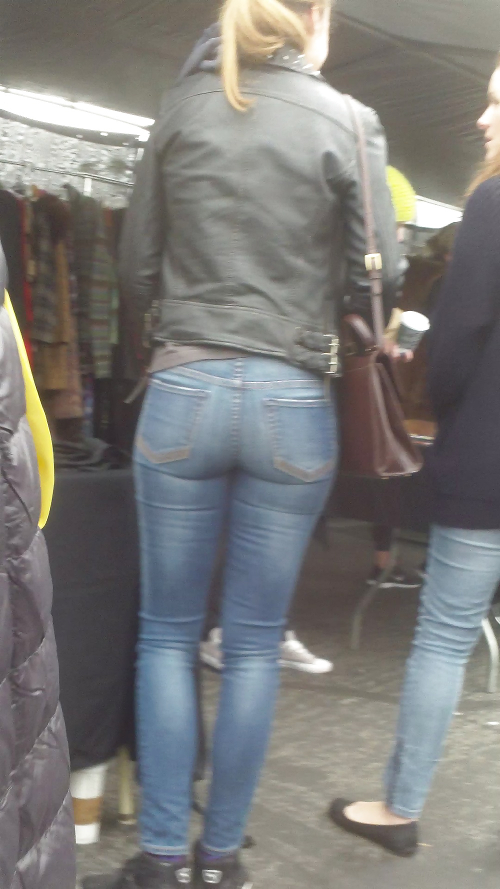 Popular teen girls butts & ass in jeans #21497357