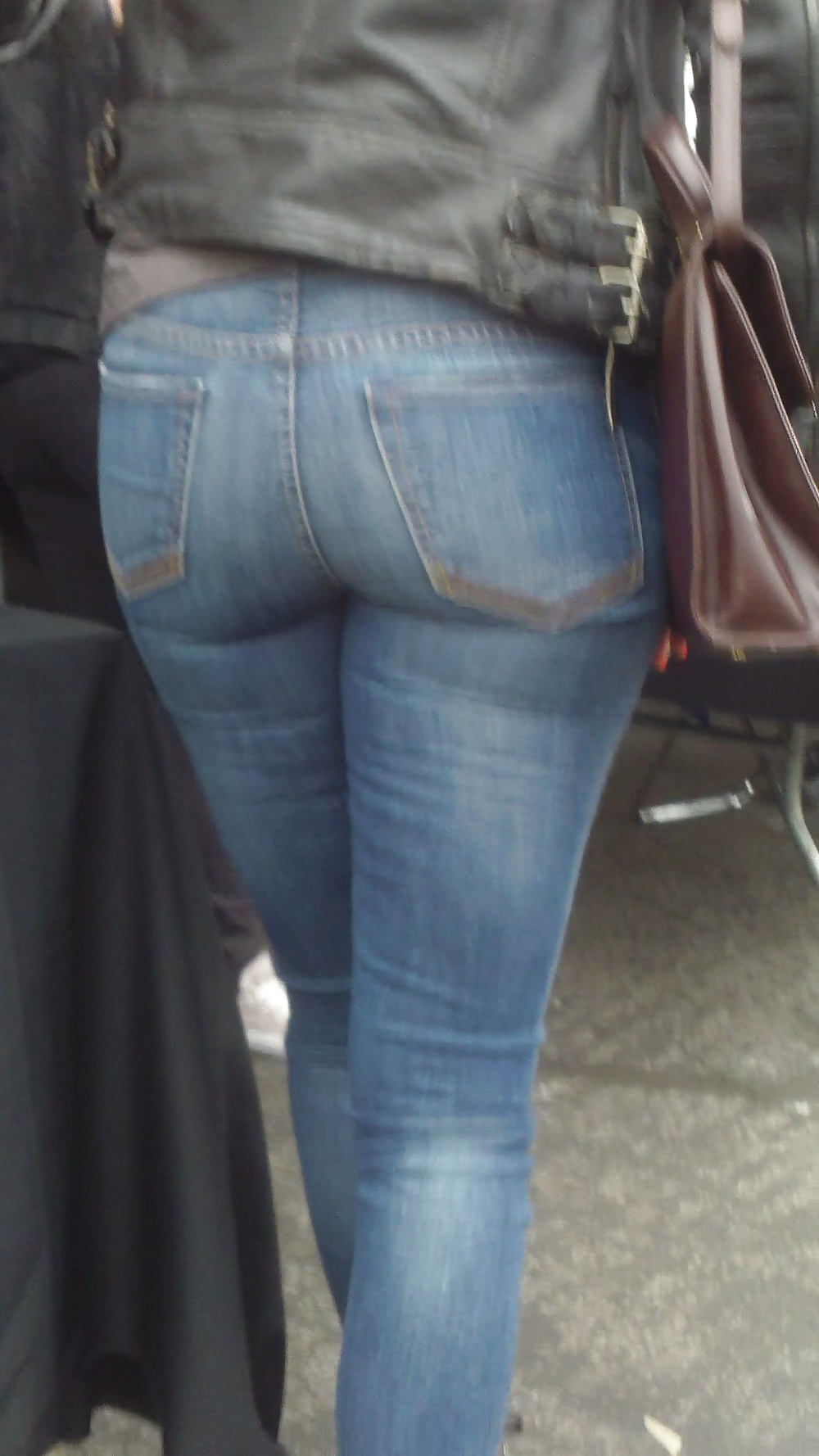 Popular teen girls butts & ass in jeans #21497393