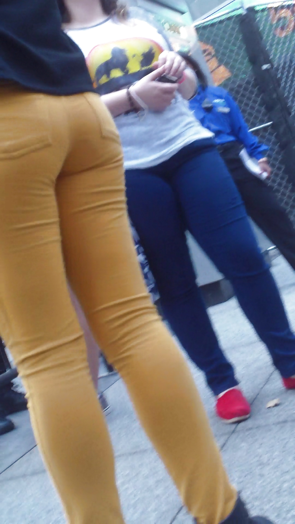 Popular teen girls butts & ass in jeans #21497830