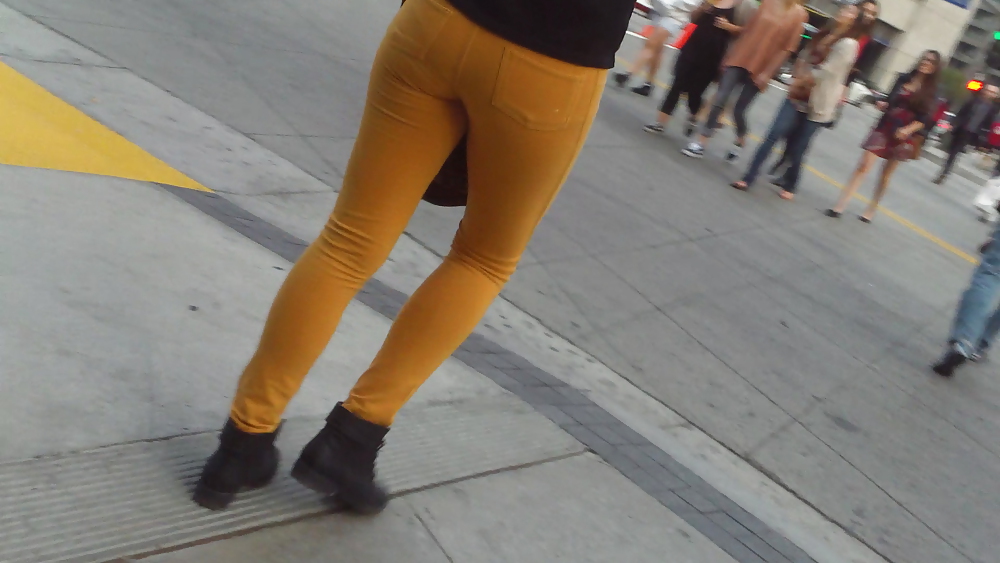 Popular teen girls butts & ass in jeans #21497870