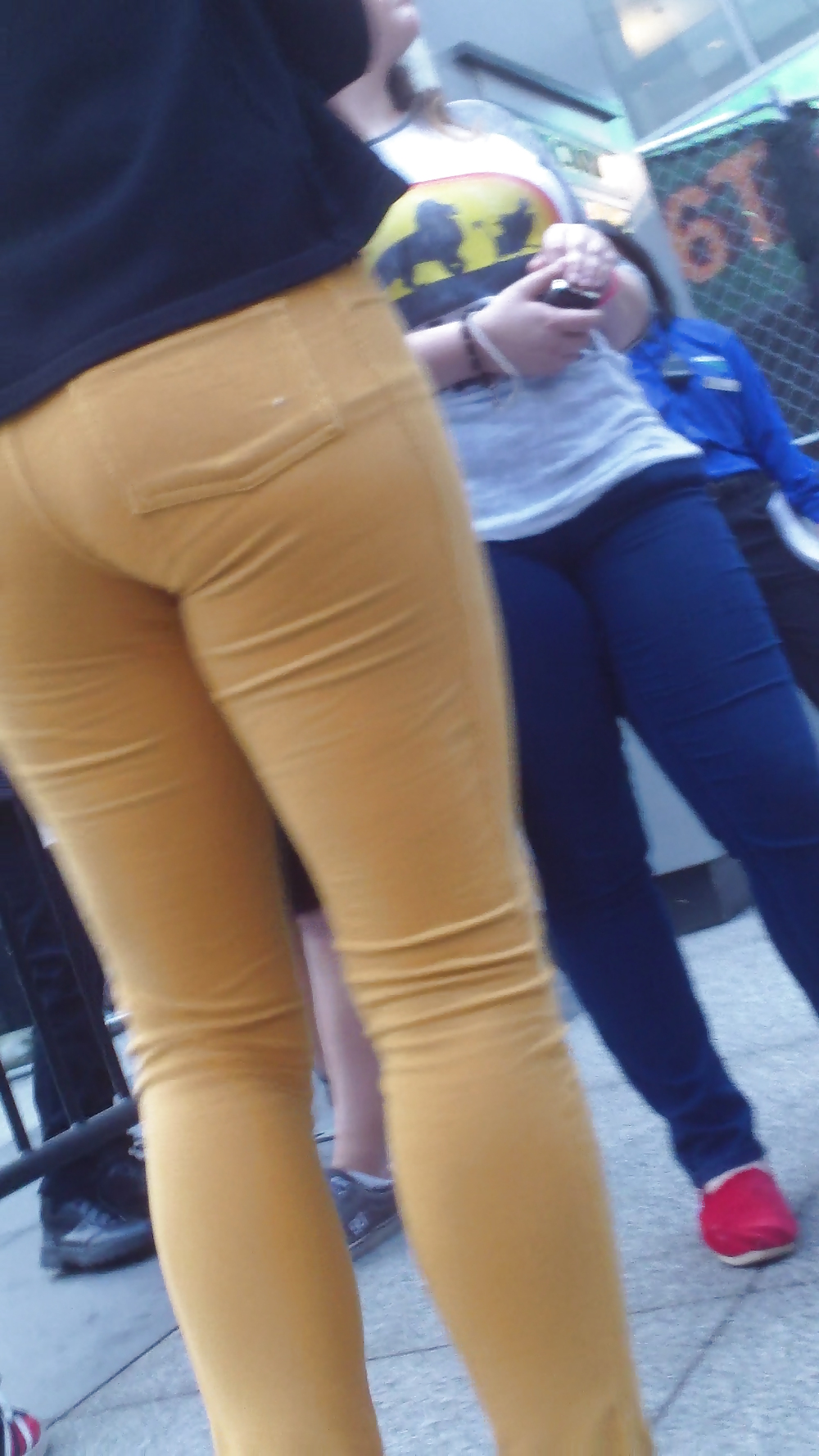 Popular teen girls butts & ass in jeans #21497894