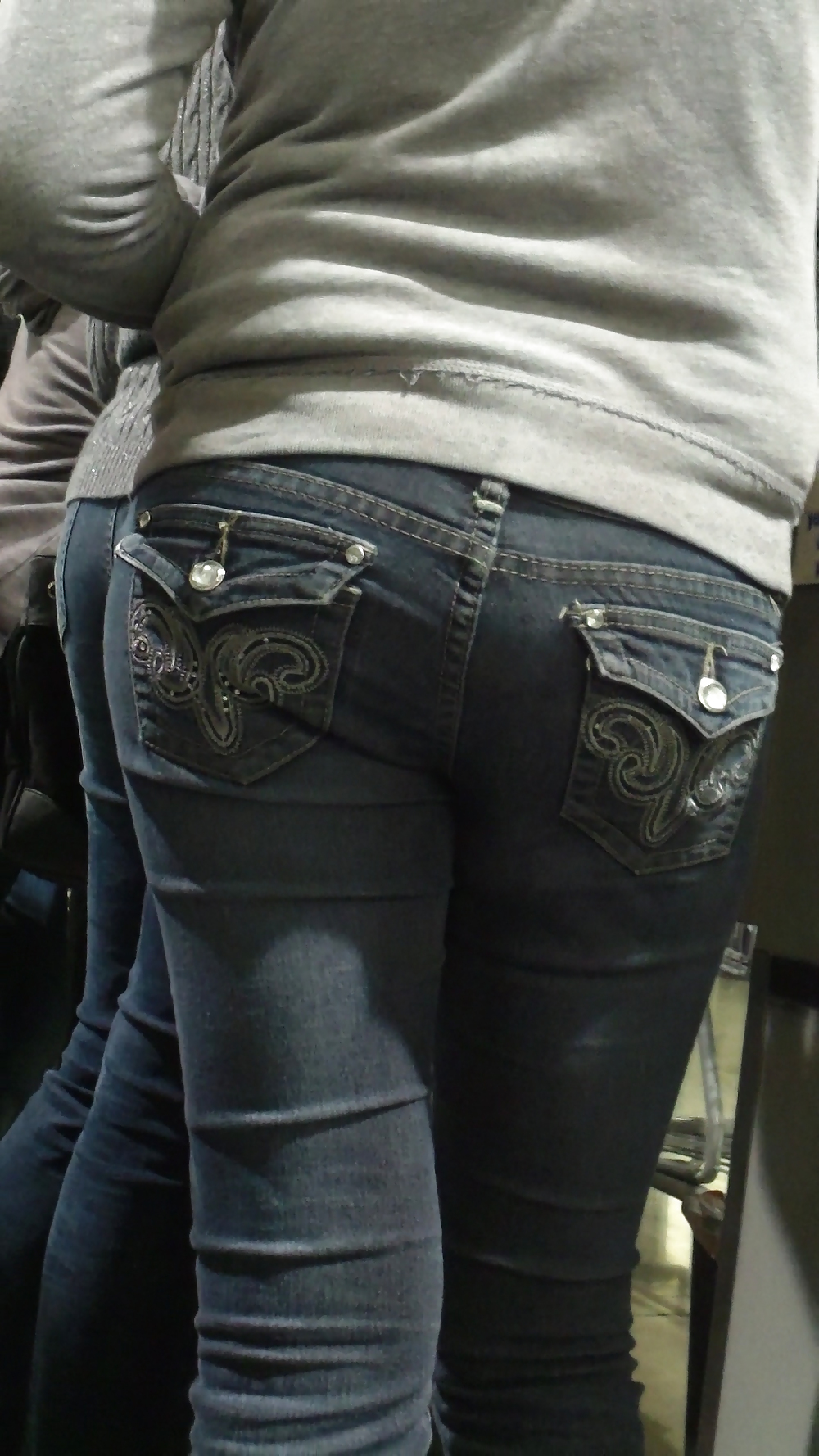 Popular teen girls butts & ass in jeans #21498049