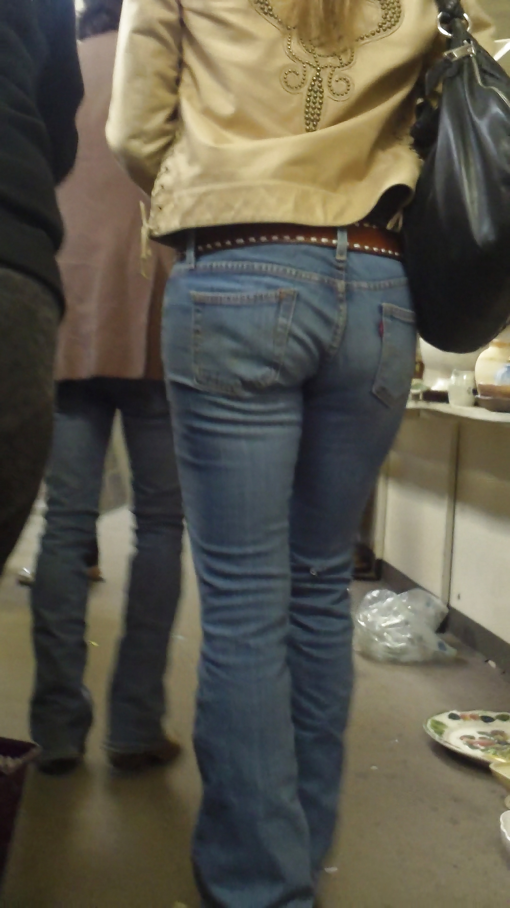 Popular teen girls butts & ass in jeans #21499278