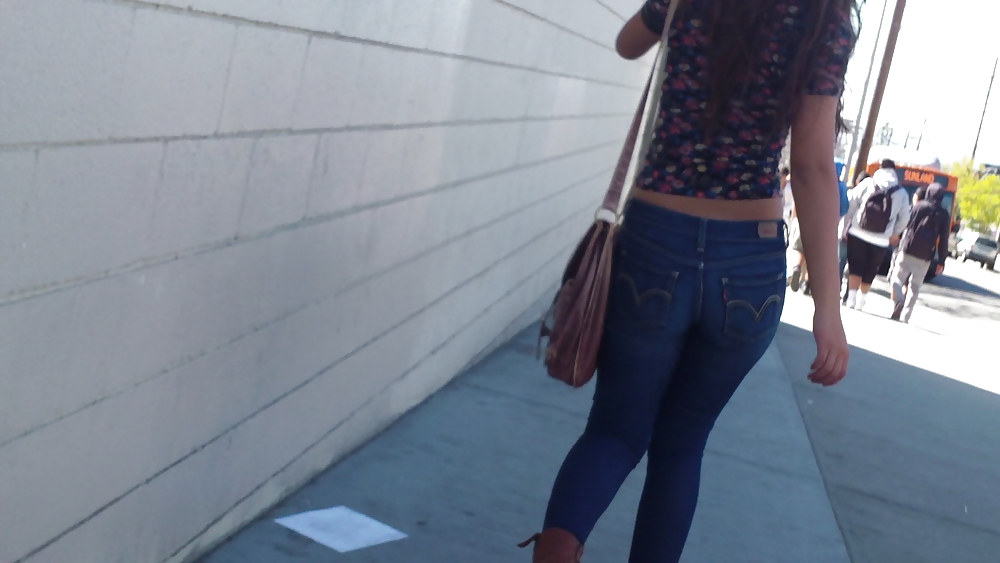 Popular teen girls butts & ass in jeans #21500025