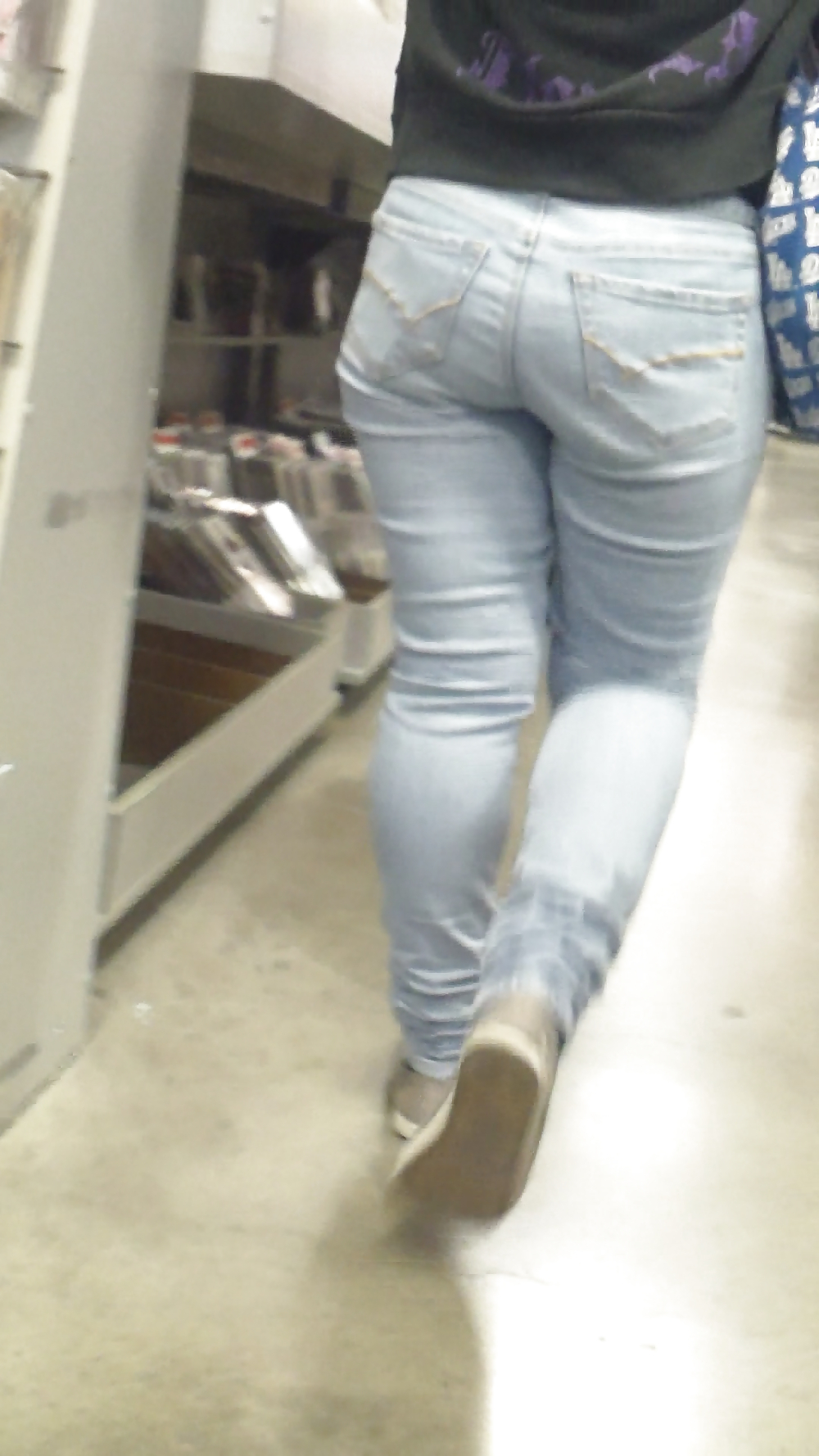 Popular teen girls butts & ass in jeans #21500970