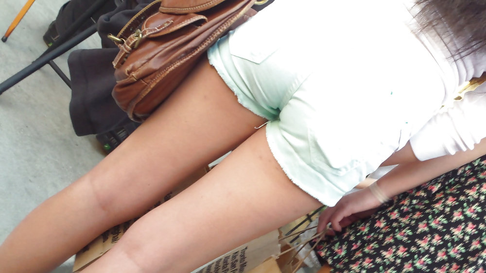 Popular teen girls butts & ass in jeans #21501226