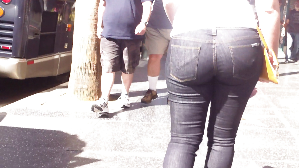 Popular teen girls butts & ass in jeans #21502863