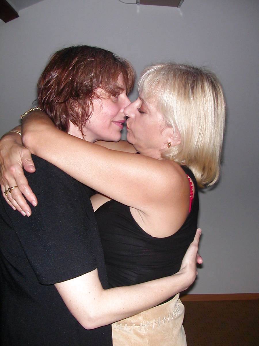 2 sexy lady
 #17543798