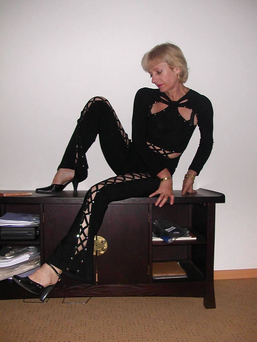 2 sexy lady
 #17543810