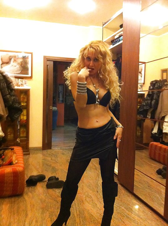 Ancora gnocca
 #18063475