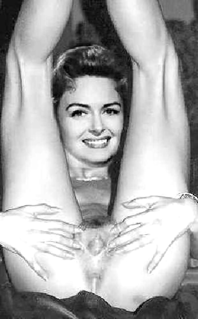 Donna reed - desnuda y follando (fakes)
 #18038690