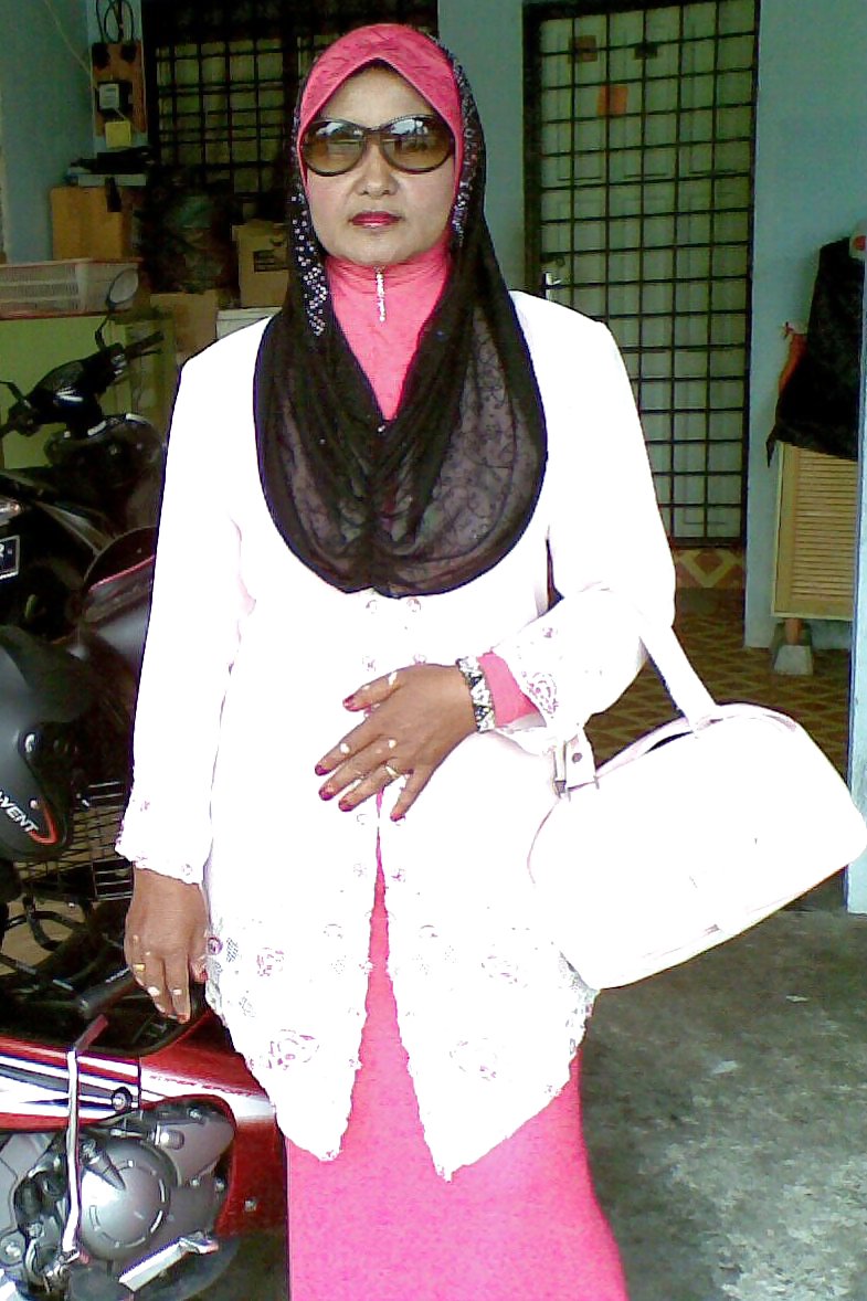 Femme Malay #13550519