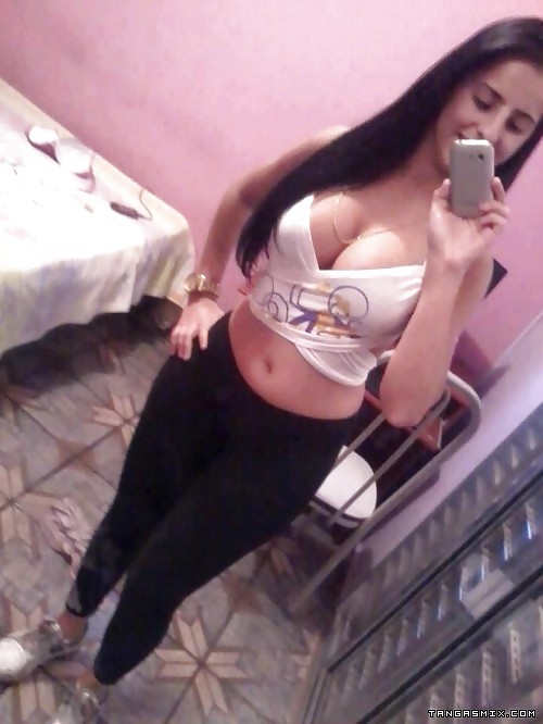 ビシネス
 #15321075