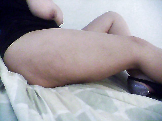 Quiero 3 machos a la vez,,, estoy mojada #16884008