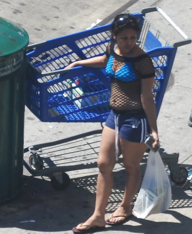Chicas de Harlem en el calor 143 nueva york bikini super mercado
 #4642213