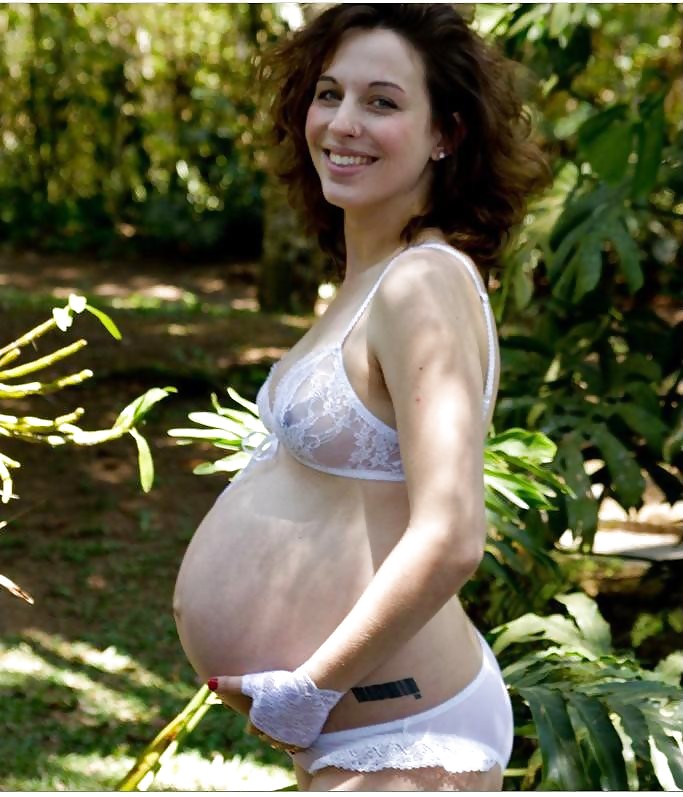 Sexy pregnant girls (showing belly) #21110349